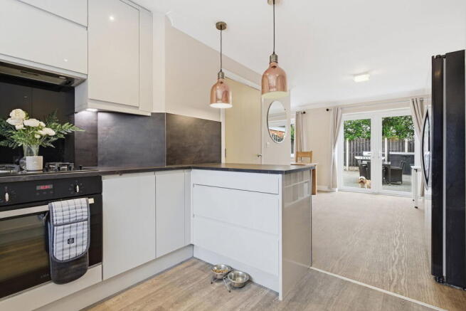 4 bed Town House for sale Image 6