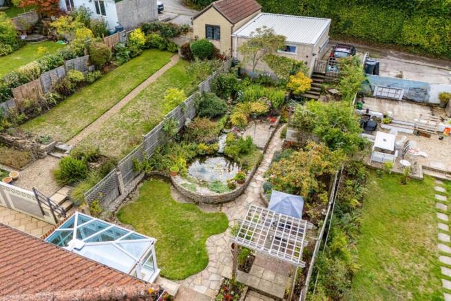 Rear Garden 1.jpg