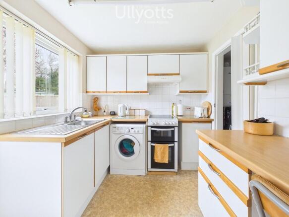 3 bed Semi-Detached for sale Image 5