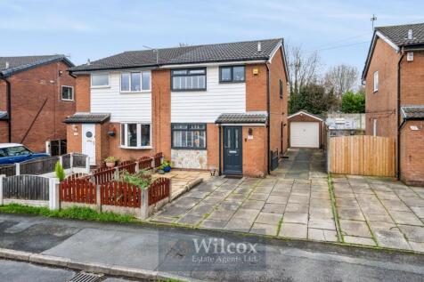 Durham Close, Little Lever, BL3