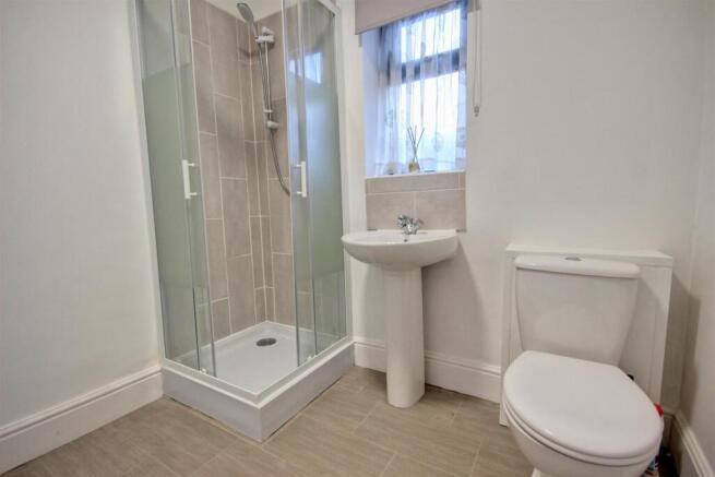 2 bed Terraced for sale Image 6