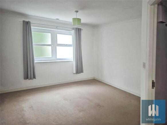 2 bed Apartment for sale Image 6