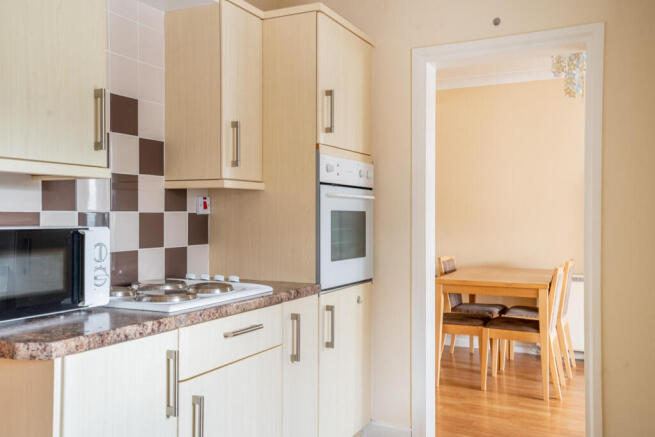 3 bed Terraced for sale Image 2