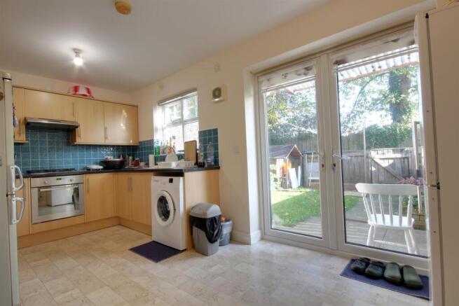 3 bed Terraced for sale Image 5