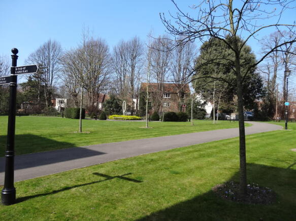 Photo 9