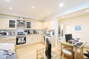 Flat A, 46, Evering Road, Hackney, London N16 7SR