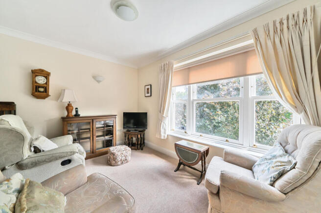 1305634-12-684aed...