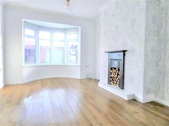 3 bed Terraced to rent Image 5