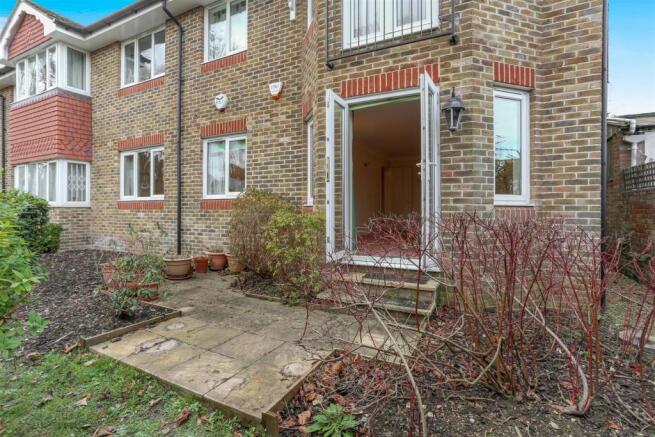 766067599 - 3, Vyne House, Carshalton Park Road, S