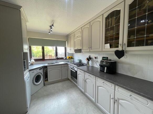 Tamar Close, Thornbury, BS35 photo 4