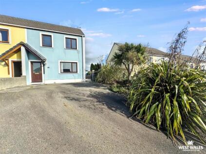 Finch Close, Pembroke Dock