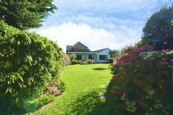 7 bed Bungalow for sale Image 6
