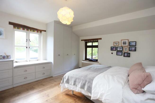 1 Septima Cottages Bed 1 (2).JPG
