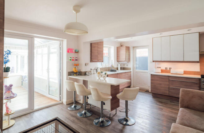 Kitchen / Breakfast Room