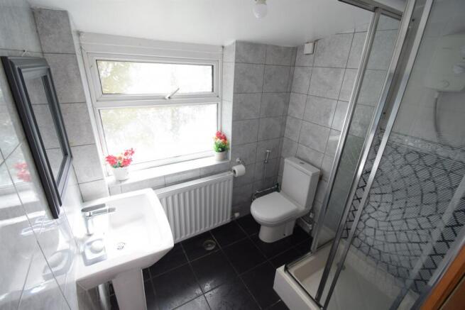 Ground Floor Shower 