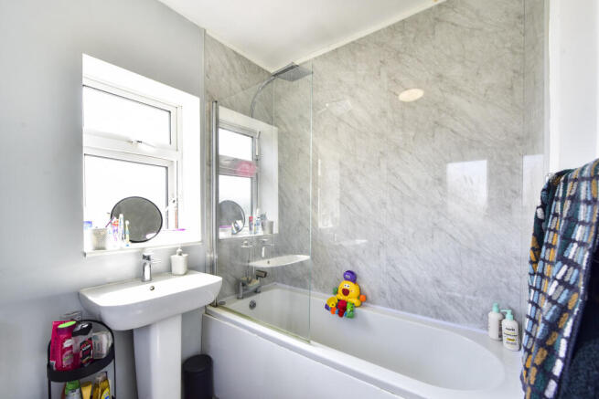 3 bed Semi-Detached for sale Image 9