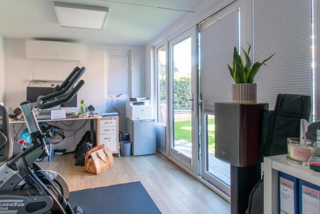 Garden Office 2