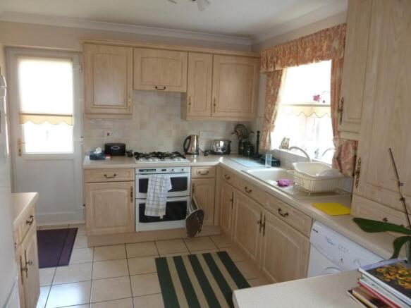KITCHEN AREA