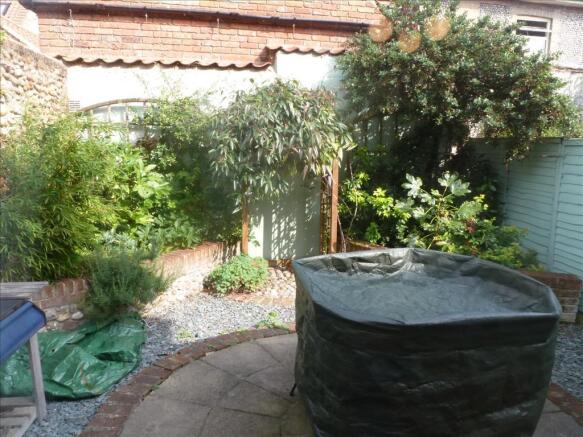 Photo 10