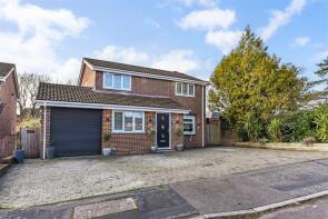 17, Bracken Heath, Waterlooville PO7 8RH