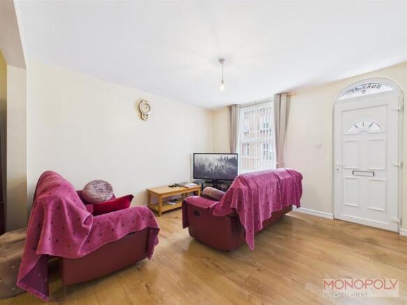 CAM04439G0-PR0284-STILL002.jpg