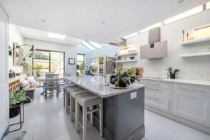 34, Roman Road, Cheltenham GL51 8AA