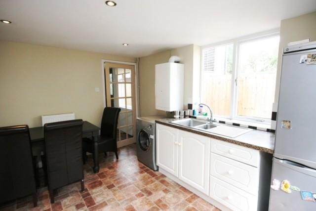 Kitchen/B'fast Room