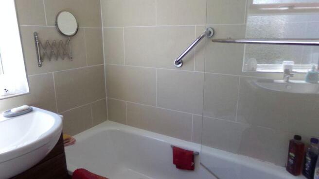 Bathroom - Ano...