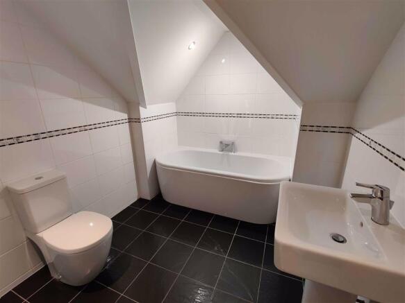 LUXURY BATHROOM