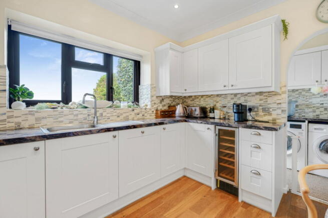 Moorend Road, Yardley Gobion, Towcester, NN12 7UF photo 4