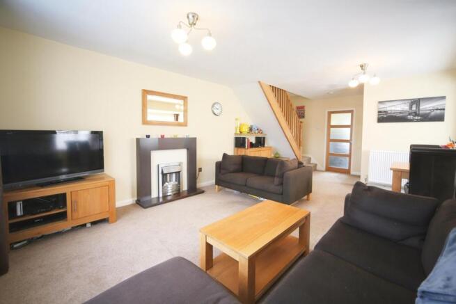 Lounge/Dining Room