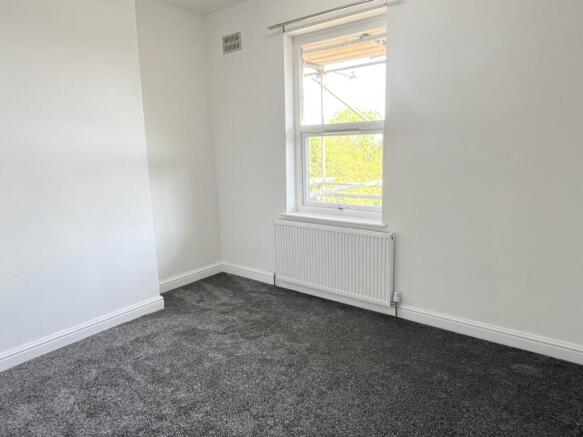 3 bed House to rent Image 11
