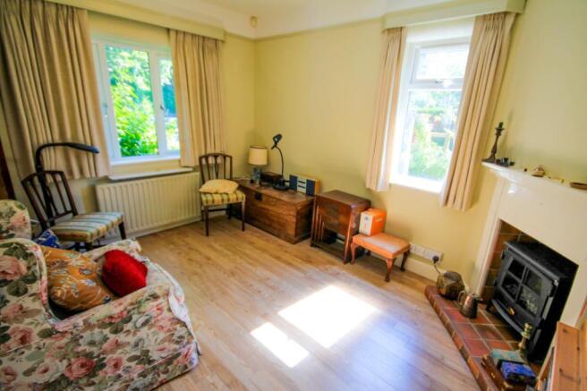 LIVINGROOM.1