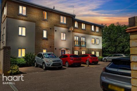 Lancaster Gate, Upper Cambourne, Cambridge