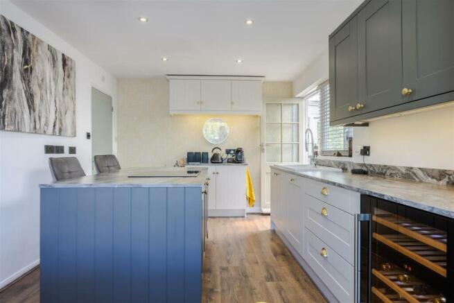 Open plan kitchen diner