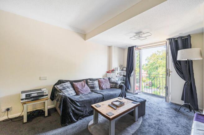 Pinewood Court, Fleet, Hampshire, GU51 photo 4