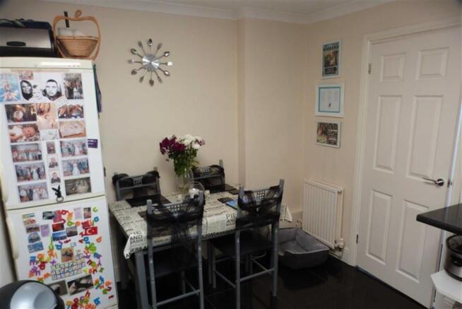 Kitchen: