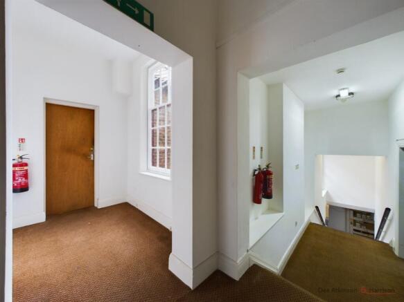 1 bed Flat for sale Image 11