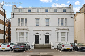 Flat 8, 20-22, Belmont Road, Wallington SM6 8TB