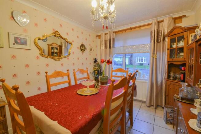 Dining Room.jpg