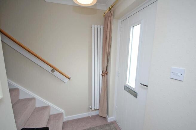 3 bed Semi-Detached to rent Image 6