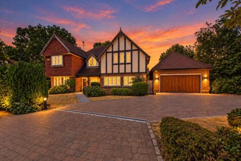 Chapel Lane, Bagshot, Surrey, GU19