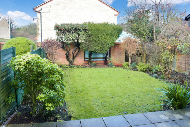 Photo 10