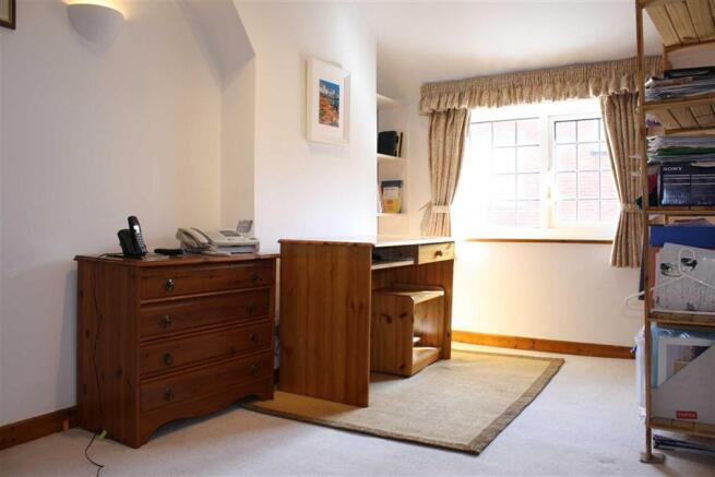Photo 8