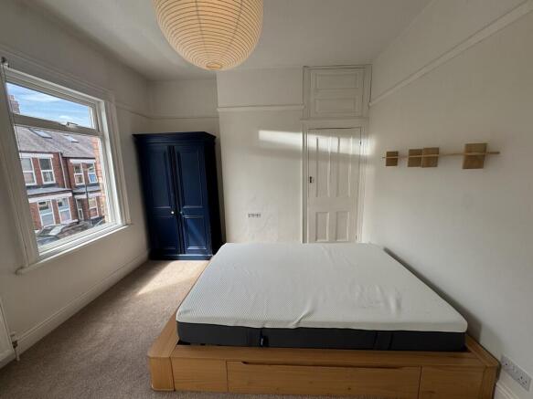 2 bed Terraced to rent Image 7