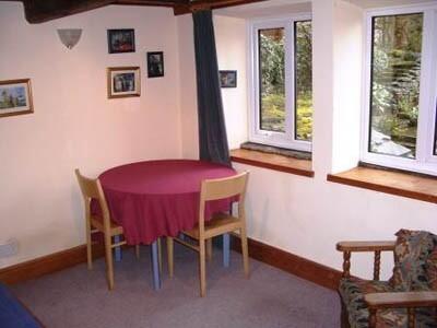 Dining/Bedroom 4