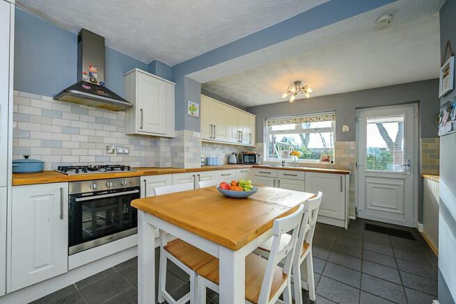 Kitchen/Breakfast