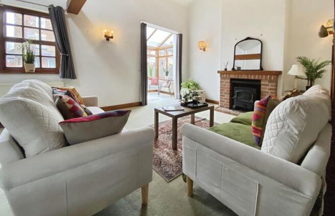 3 bed Semi-Detached for sale Image 7