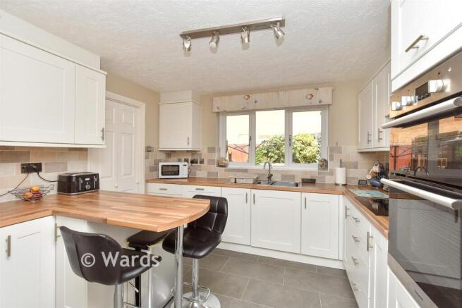 Kitchen/ Breakfast Room