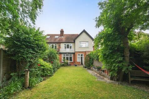 Lyndhurst Avenue, London